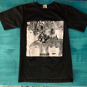 the beatles revolver album band tee 2002 🍏 apple corps ltd merch 🍏 size small